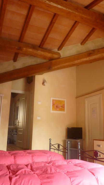 Le Ginestre B & B Massarosa Habitación foto